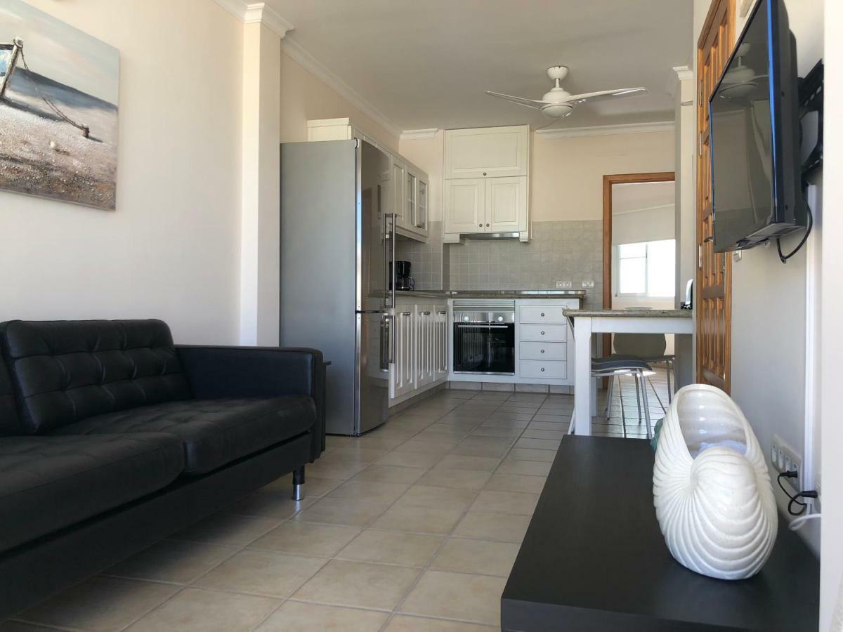 Apartamentos El Faro Puerto De Naos エクステリア 写真