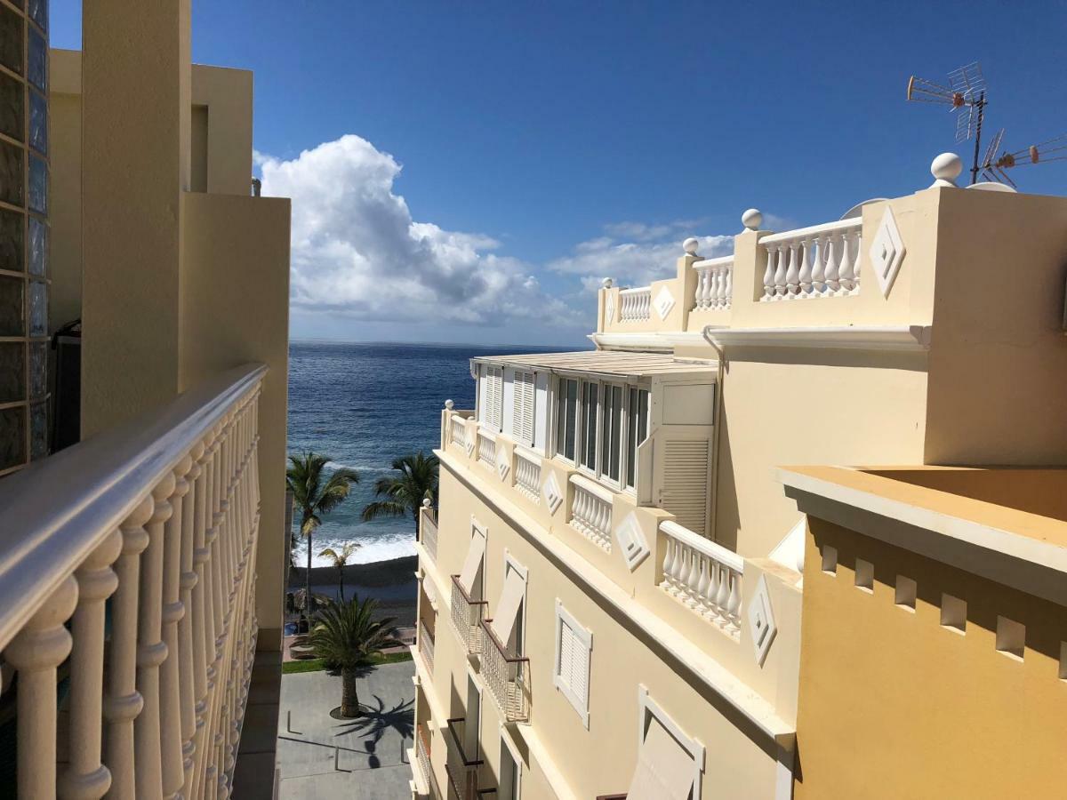 Apartamentos El Faro Puerto De Naos エクステリア 写真