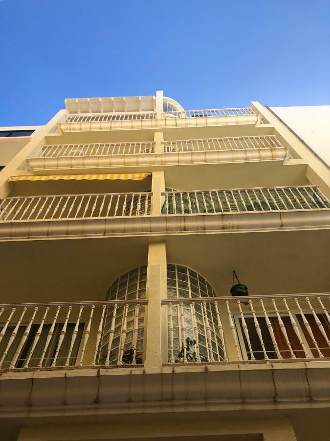 Apartamentos El Faro Puerto De Naos エクステリア 写真