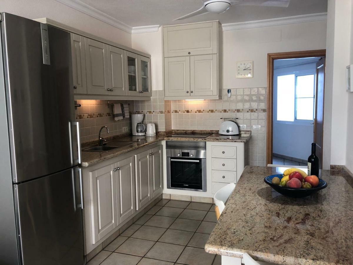 Apartamentos El Faro Puerto De Naos エクステリア 写真